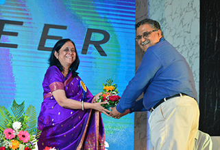 Visit by Shri Rajiv Kumar